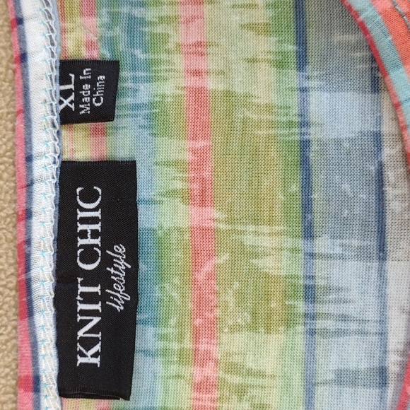 Knit Chic colorful tee XL - Picture 4 of 5